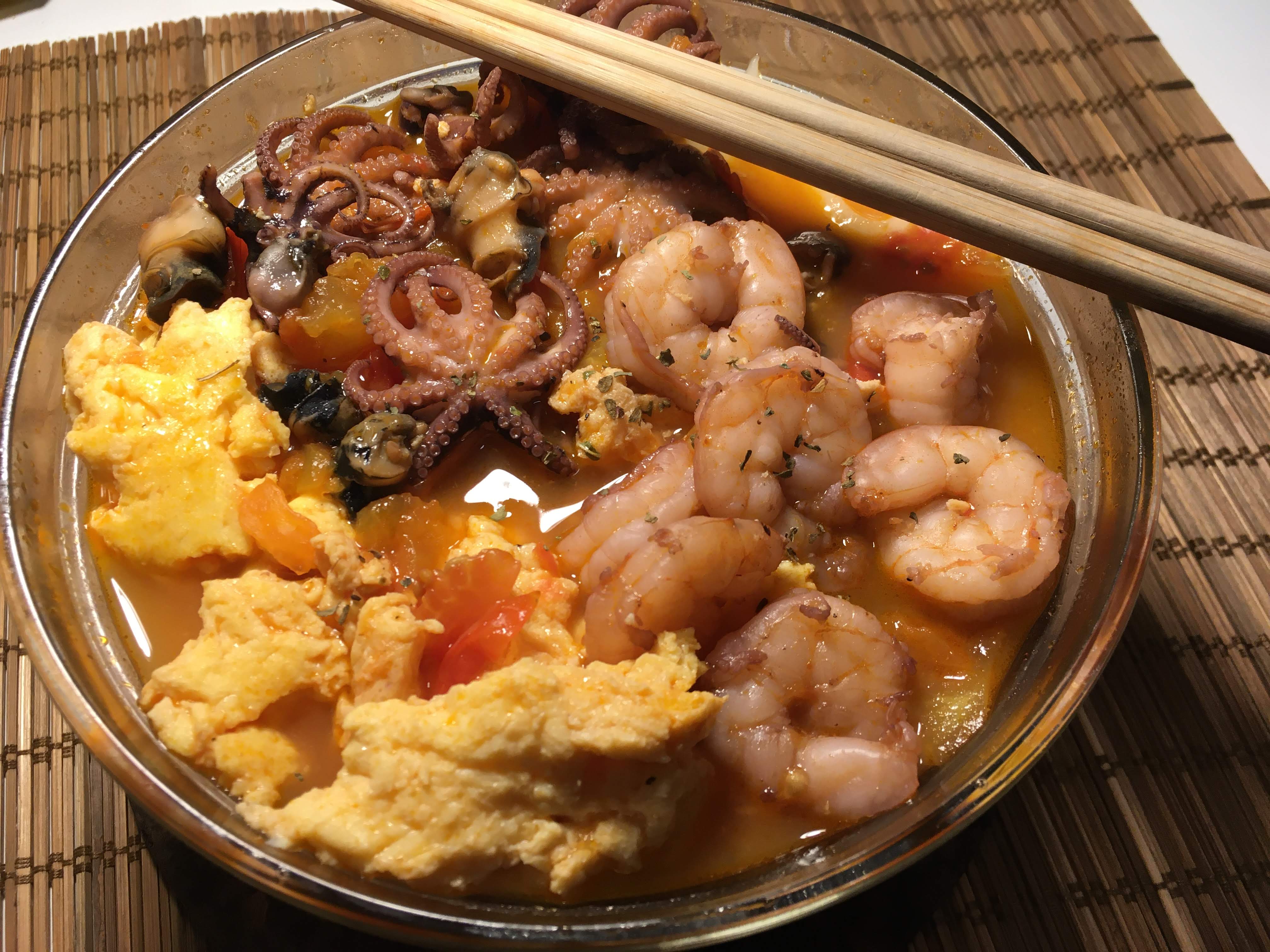 万一是最后一份菜谱呢 福寿螺海鲜芙蓉乌冬面的做法步骤图 暗黑料理界首领 下厨房