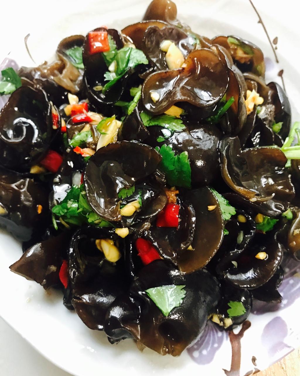 smoothmhy做的凉拌爽脆木耳