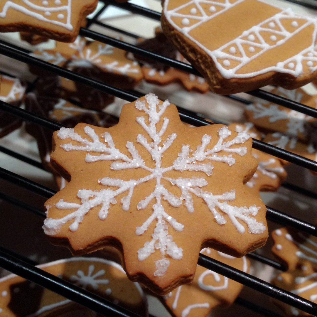 圣诞雪花姜饼