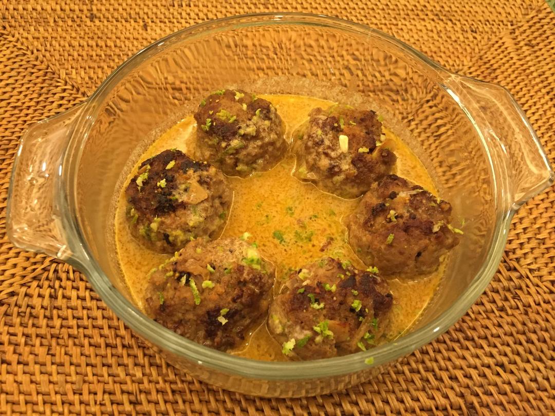 椰浆裹辣牛肉丸