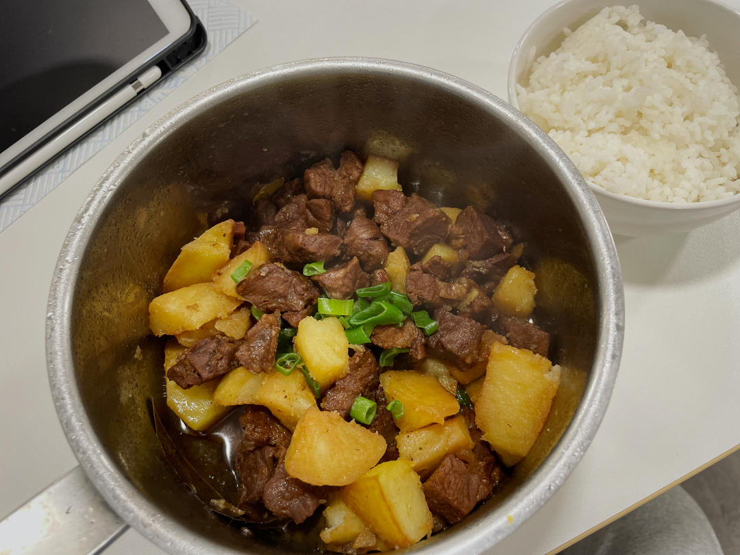土豆炖牛肉