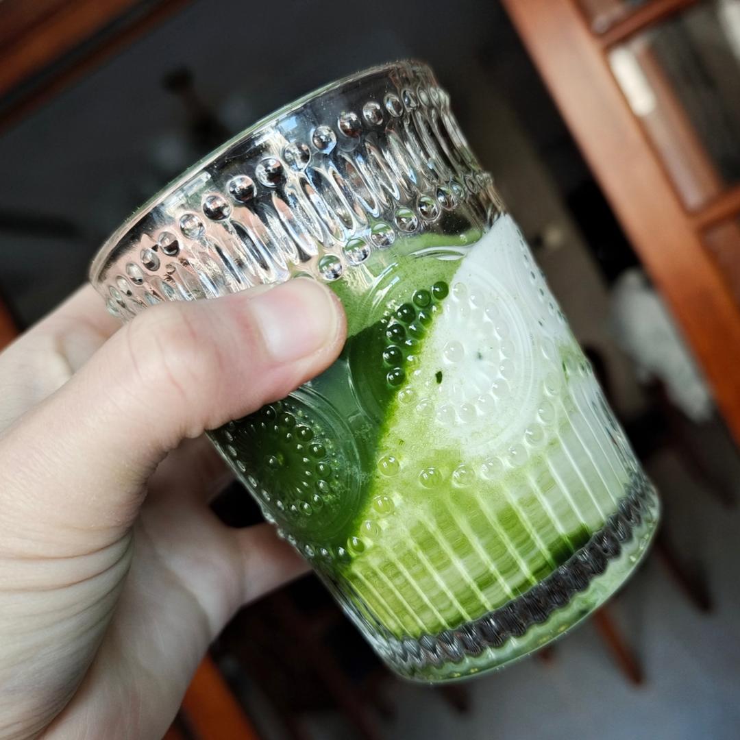 清新解腻的抹茶酸奶