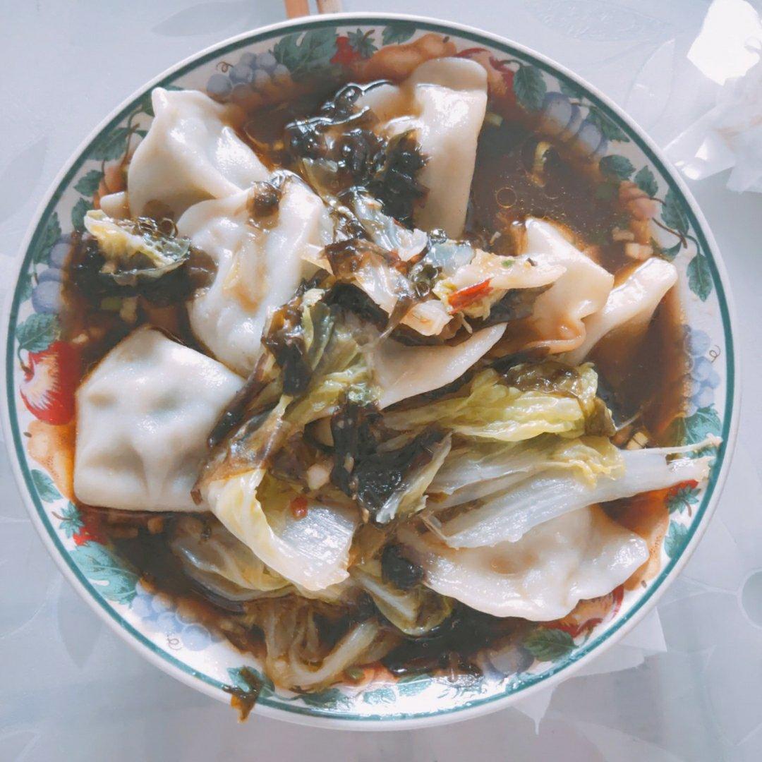 酸汤饺子