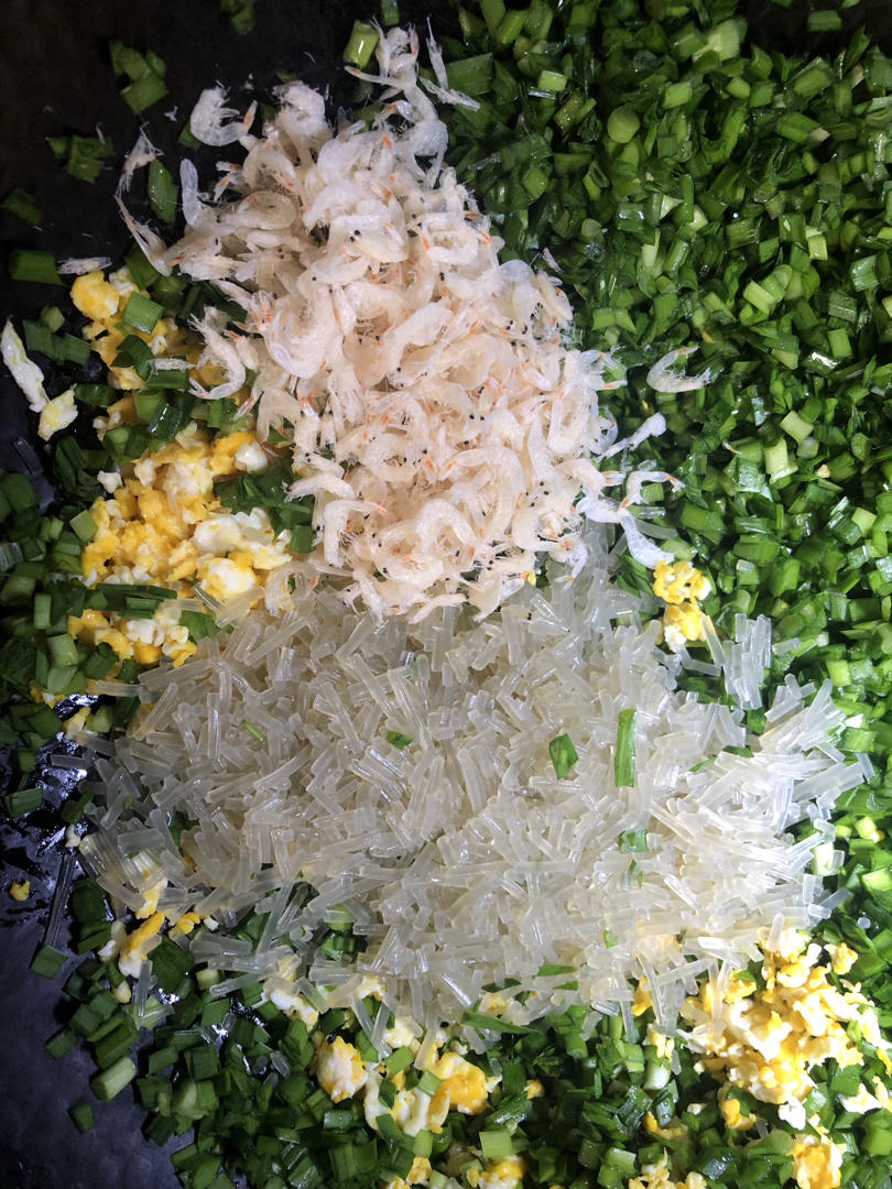 吹弹可破的韭菜盒子