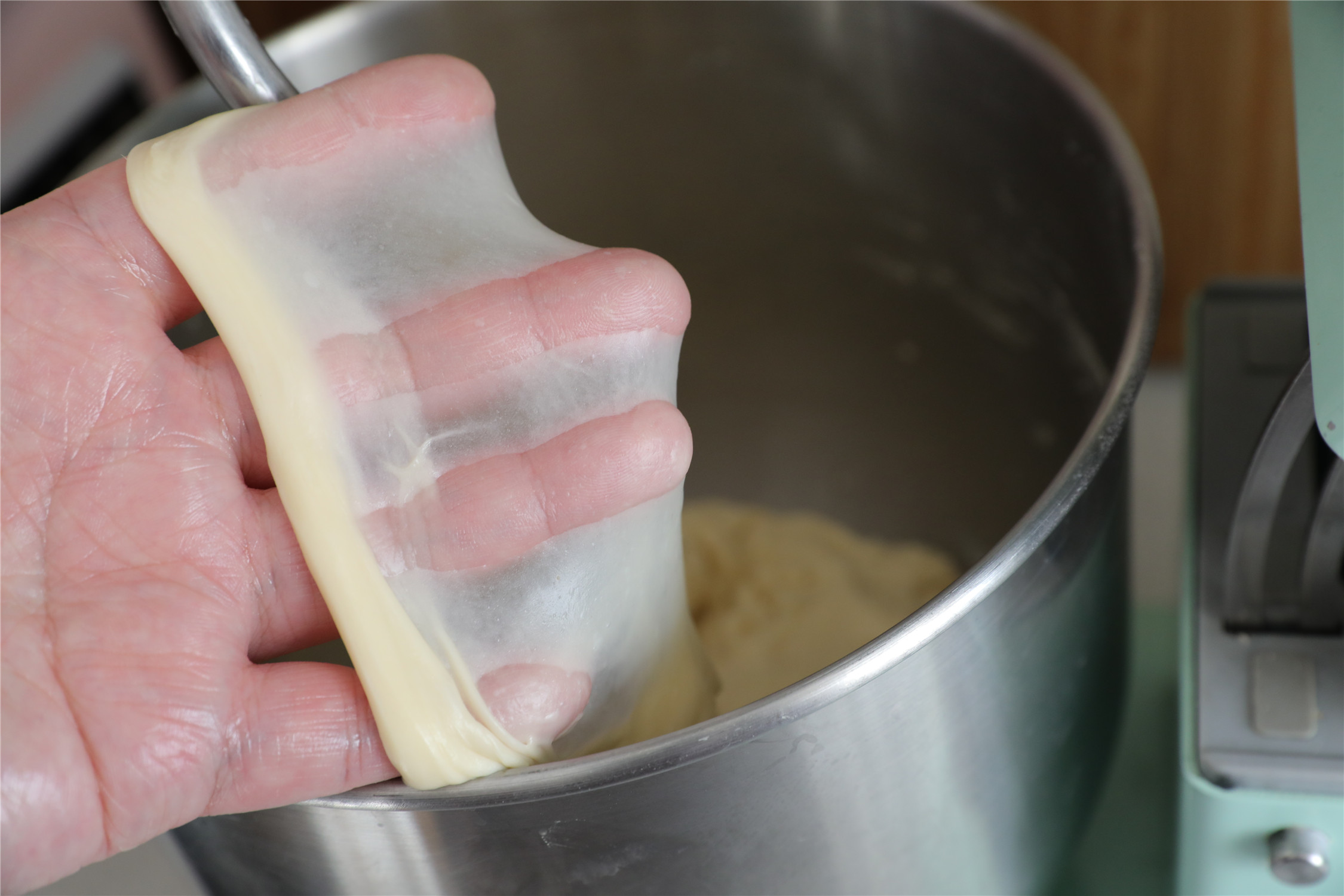 椰皇鲜奶包的做法 步骤3