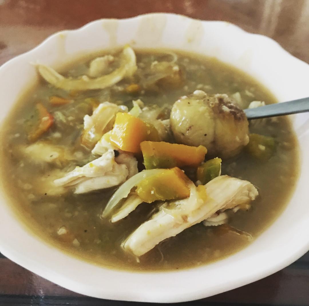 南瓜栗子鸡汤丨健康·三餐