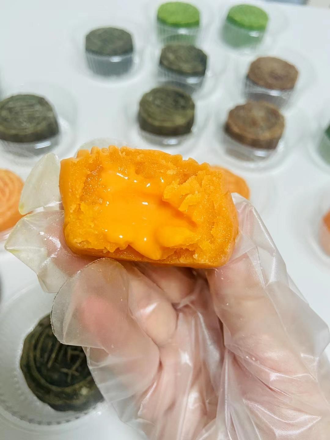 超详细图解版--流心奶黄月饼