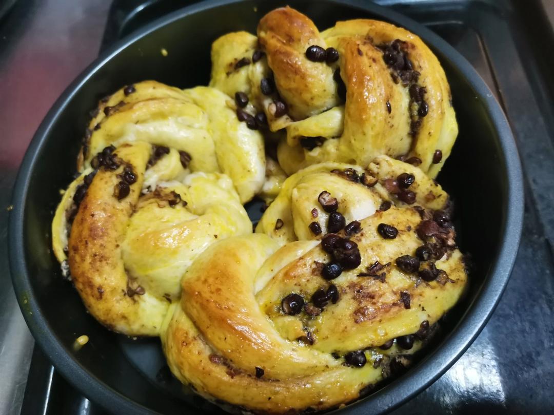 柔软好吃的蜜红豆牛奶吐司（无需分割、一次发酵）