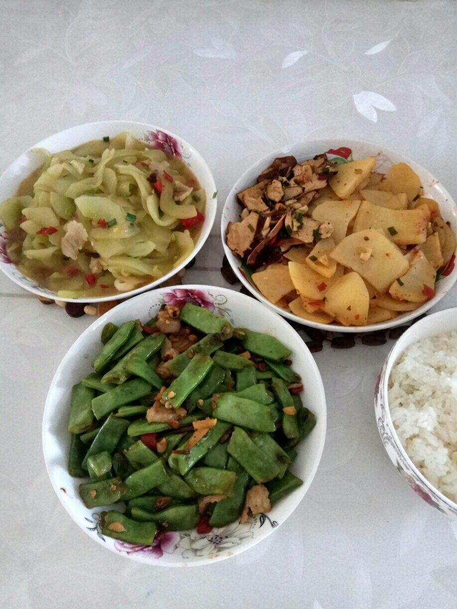 黄骨白玉菇汤