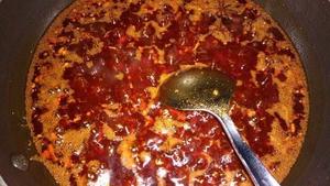 冬日必备的调料，红油豆豉速成法丨红油豆豉 · 圆满素食的做法 步骤1