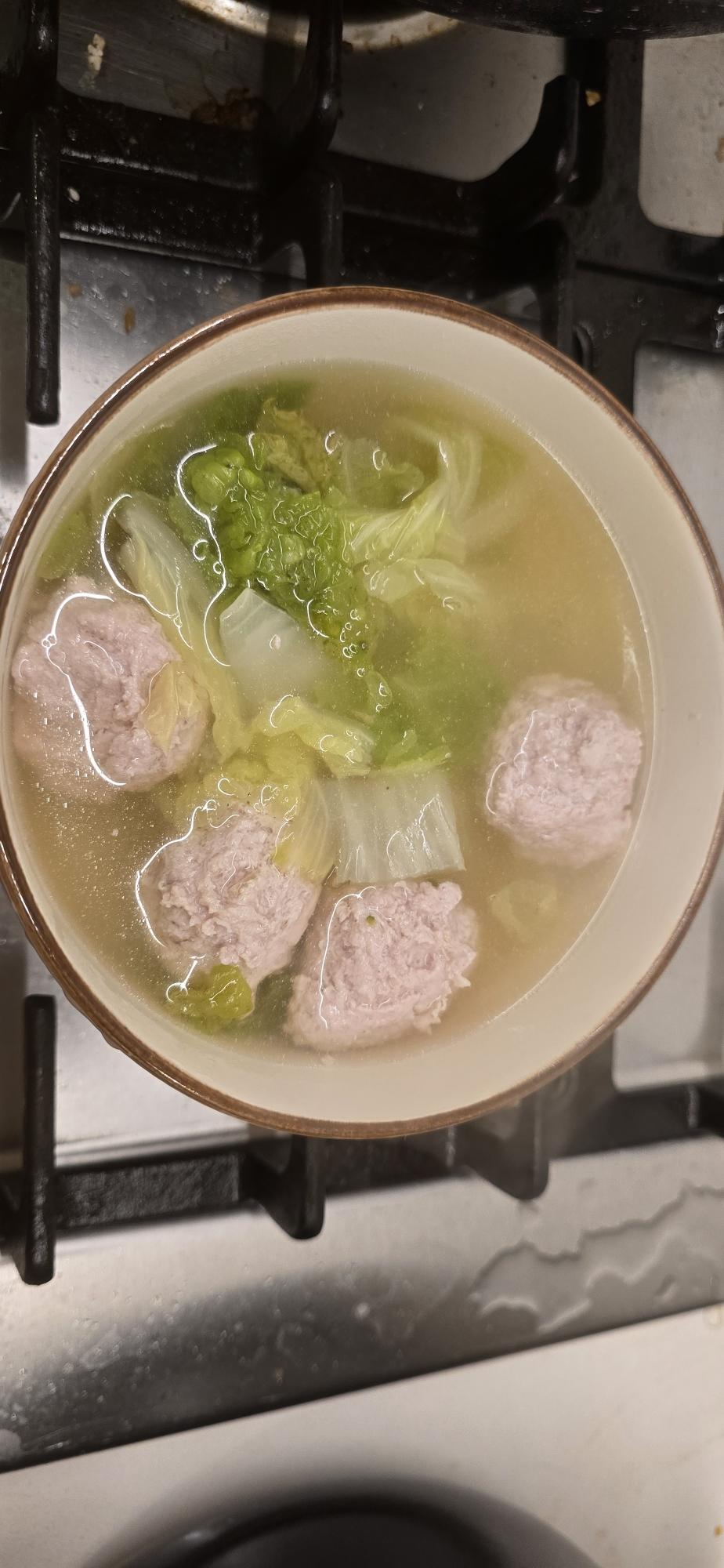 大白菜肉丸子汤