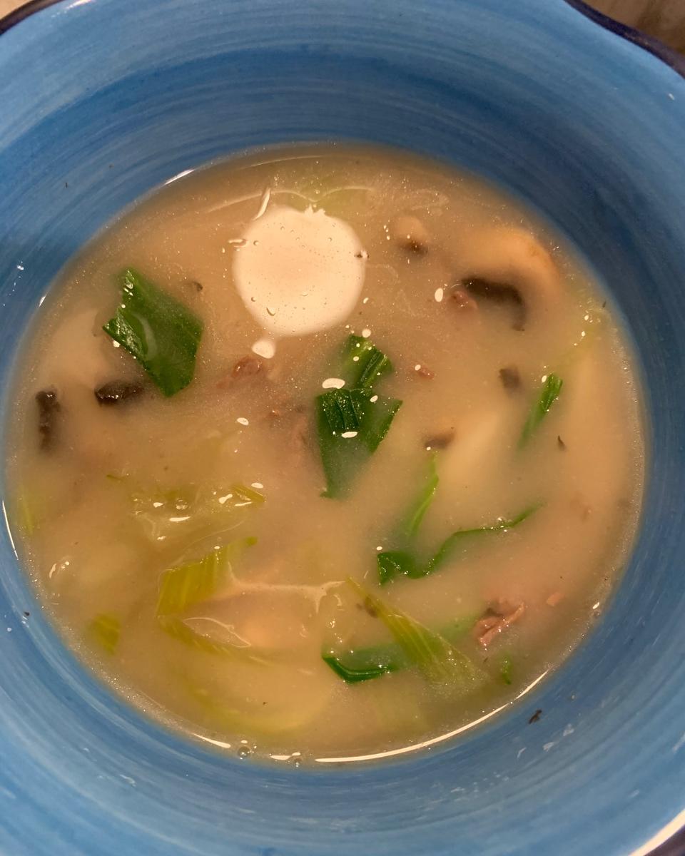 家的味道：青菜肉丝年糕汤