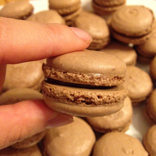 桐遥昔昔做的最容易成功的chocolatemacarons巧克力马卡龙