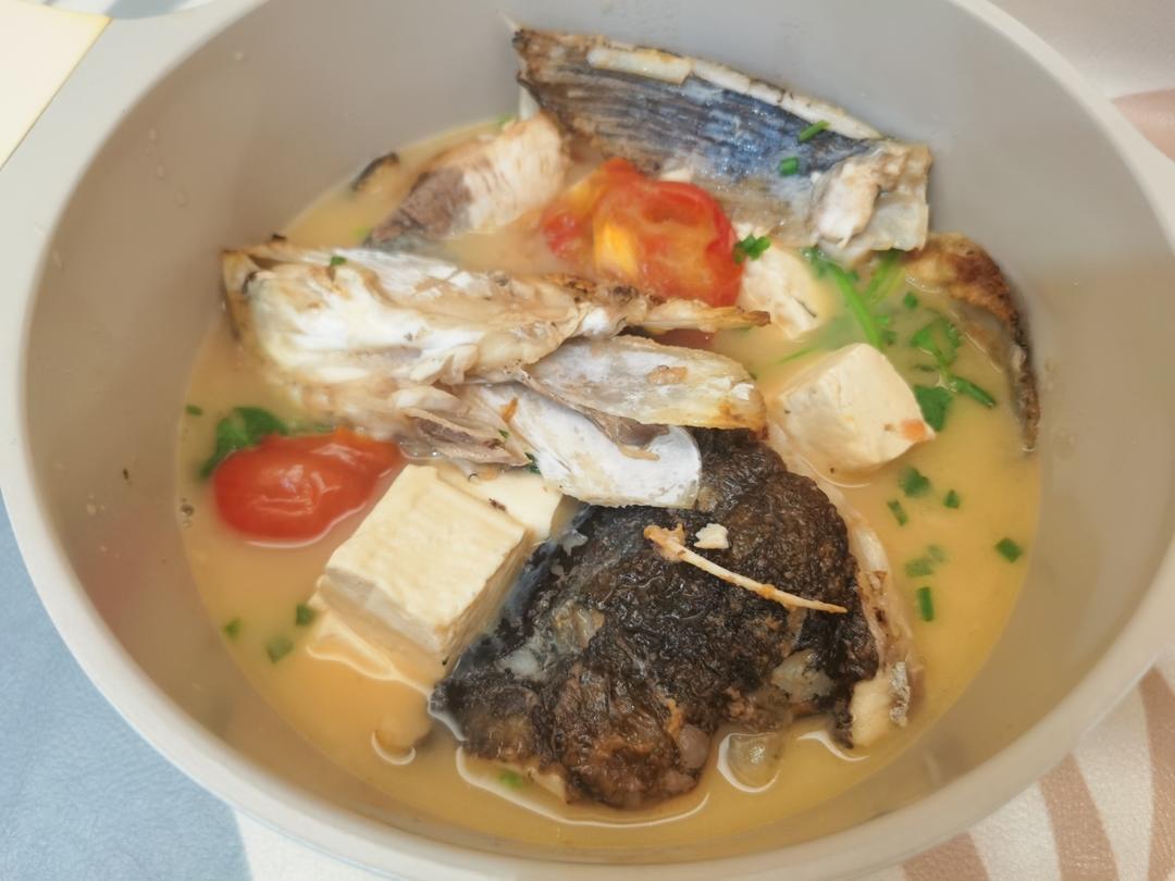 鱼头豆腐汤