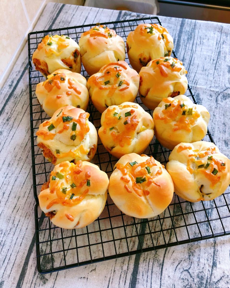 香葱肉松小炸弹