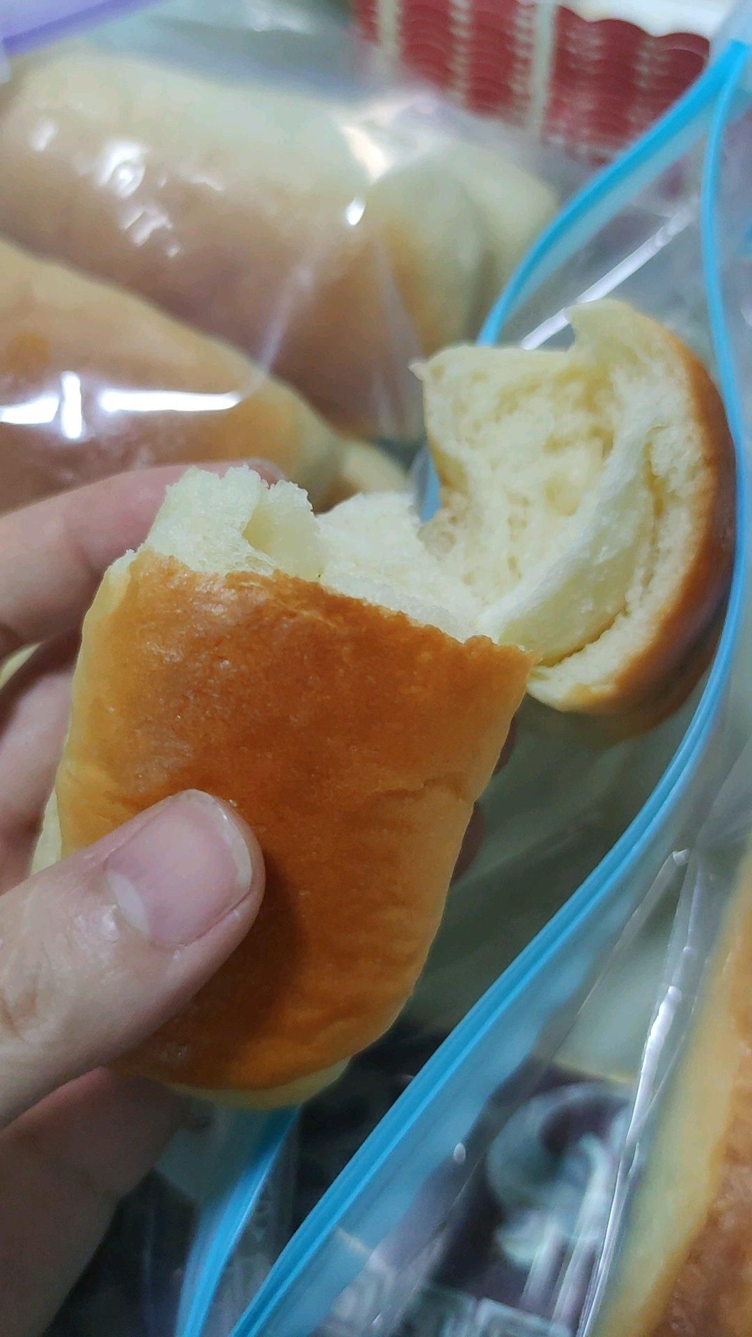 复刻桃李的经典奶棒面包，松软香甜奶香浓郁，还原度超高！