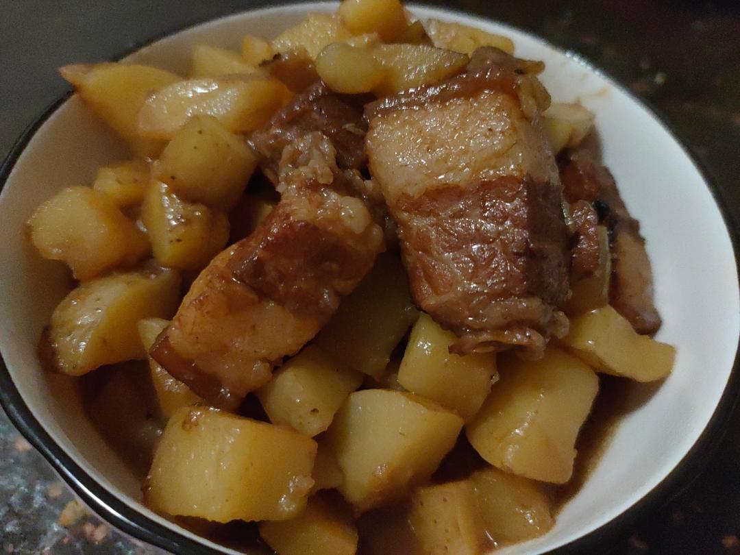 私房红烧肉 垂涎三尺软糯无比