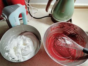 红丝绒蛋糕卷的做法 步骤1