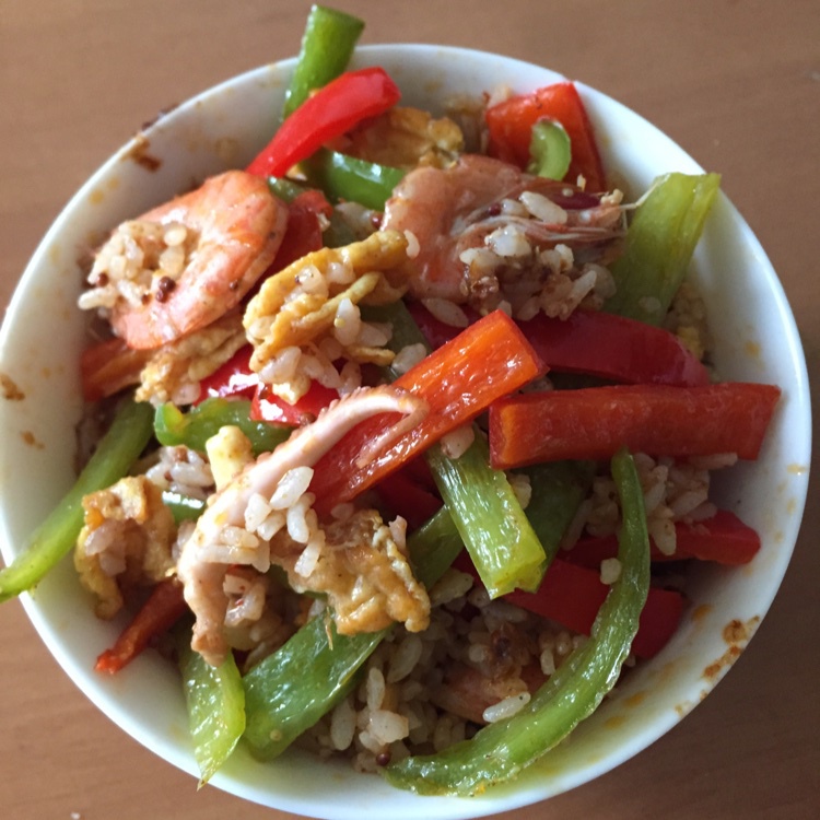 泰式红咖喱海鲜炒饭