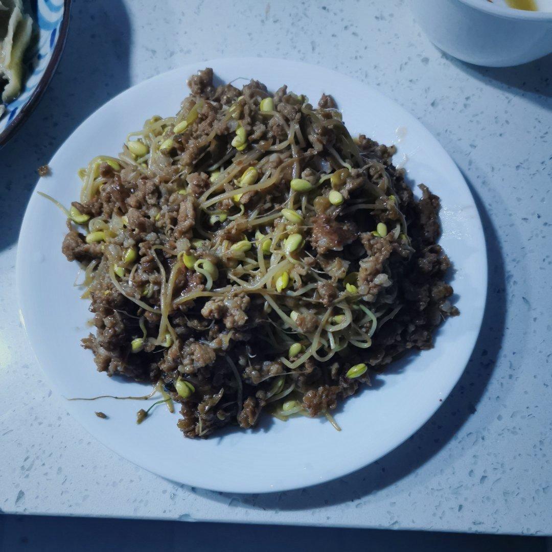 《昨日的美食》之麻婆豆芽菜