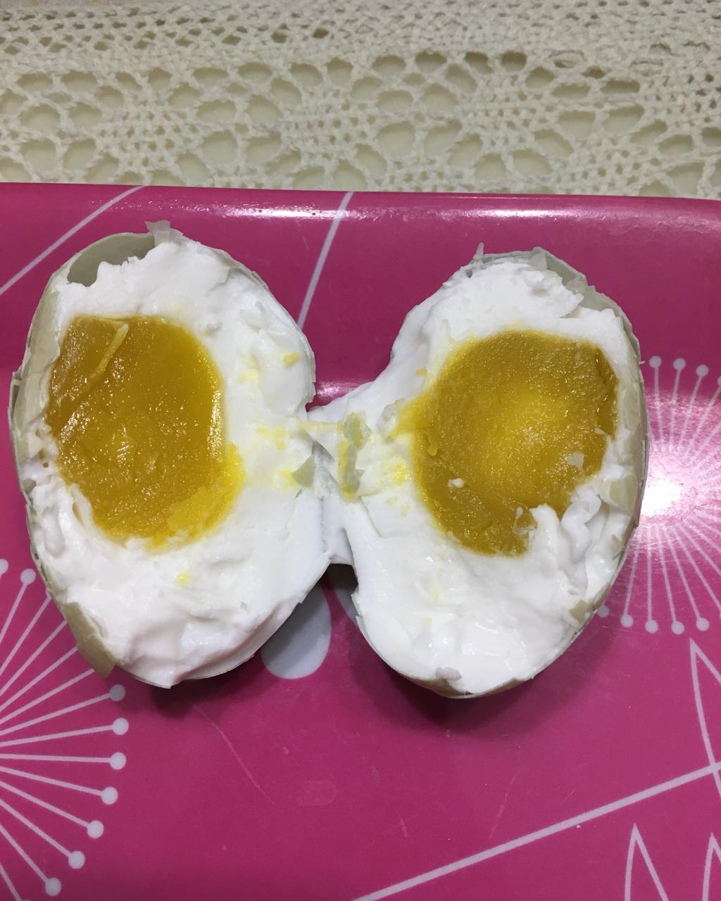 自制咸蛋： 100%出油起沙的咸蛋