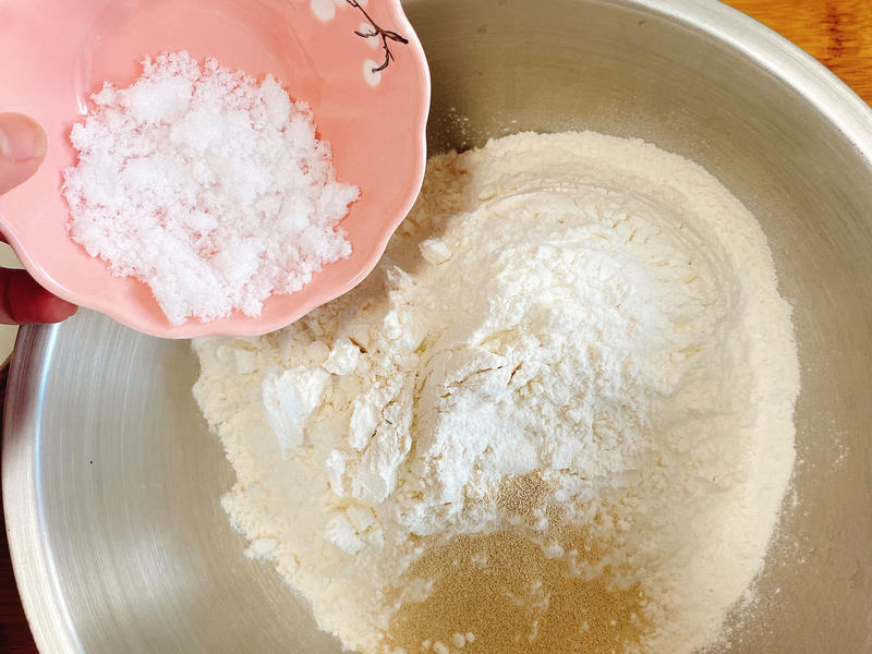 纯奶手撕吐司的做法 步骤1