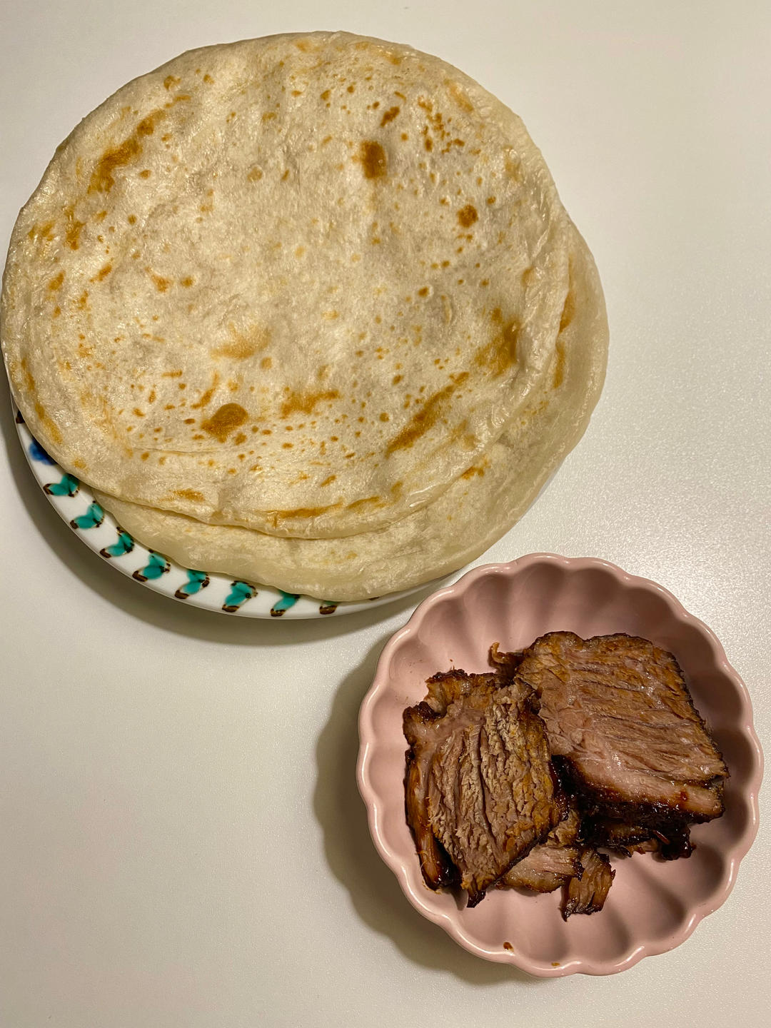 烙饼不硬的小窍门 掌握了你也能看出柔软多层凉了不硬的小油饼