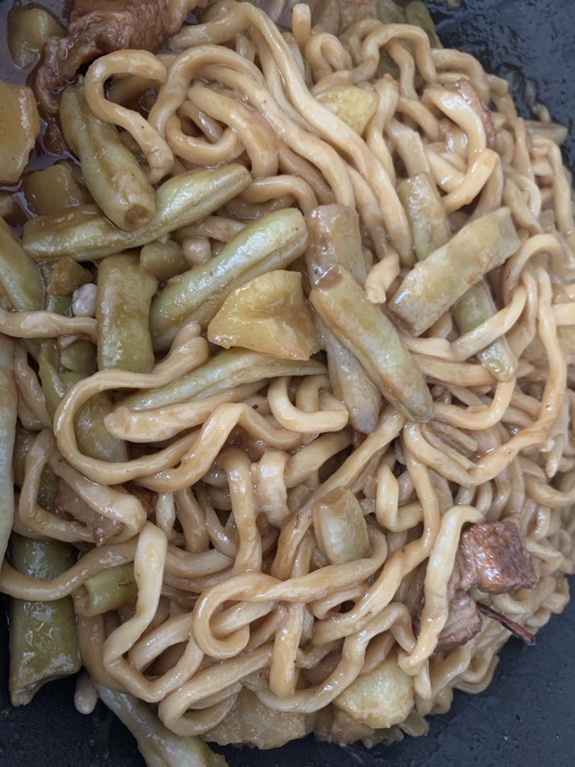 豆角焖面