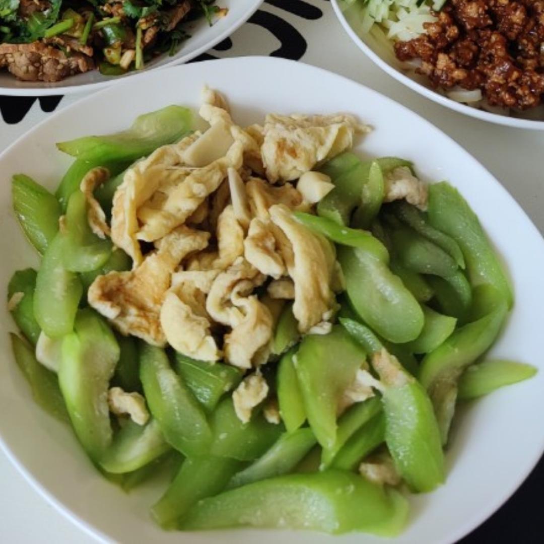 简单快手，五分钟搞定的丝瓜炒蛋