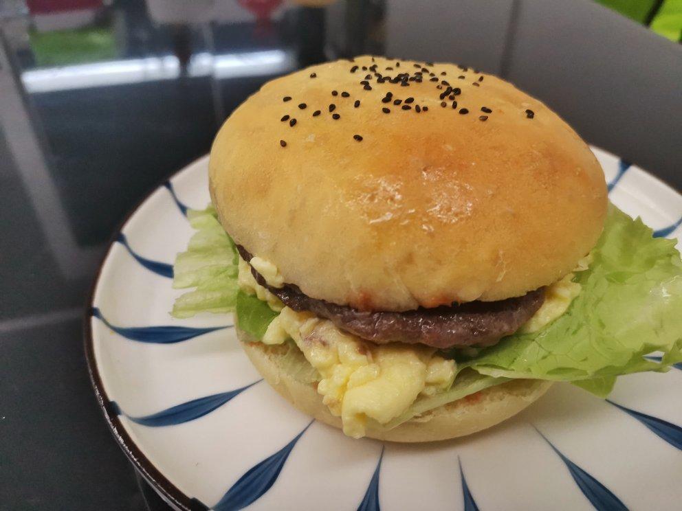 节约时间的芝麻包，也可以用来做汉堡包坯