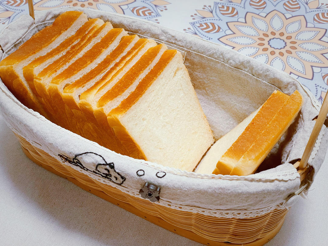 纯奶手撕吐司的做法 步骤1