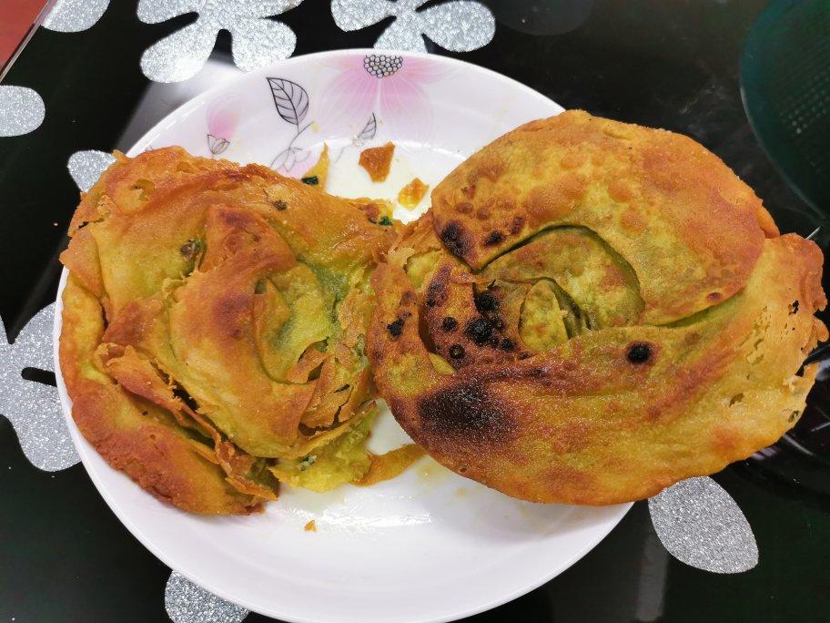 【饺子皮葱油饼】