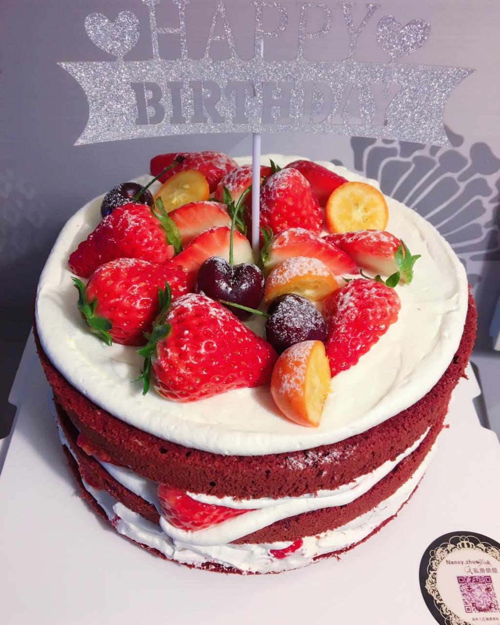 草莓红丝绒裸蛋糕