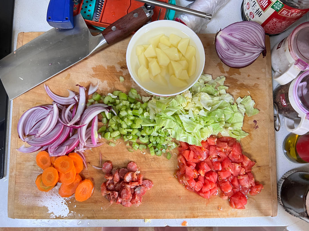 一份适合夏天喝的酸酸的罗宋汤，超级正宗的做法