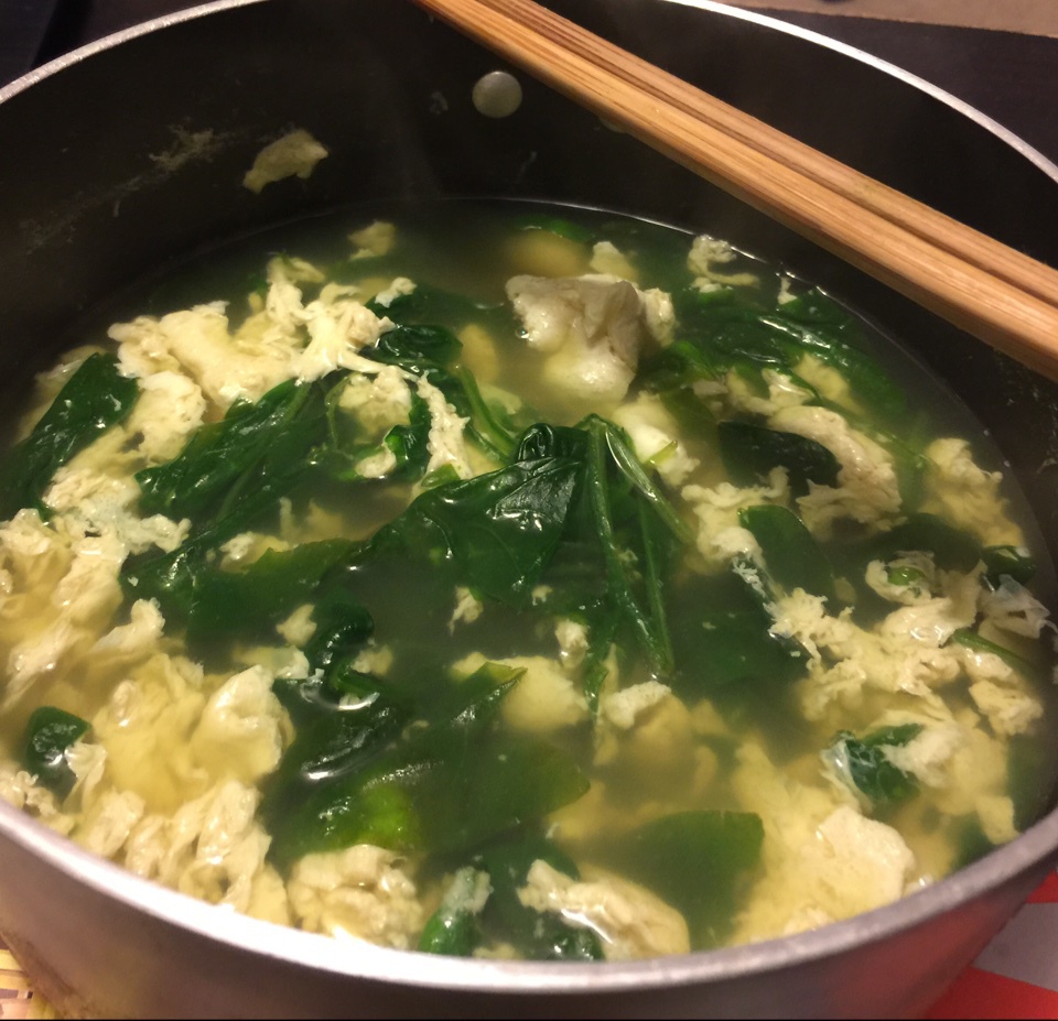 菠菜鸡蛋汤