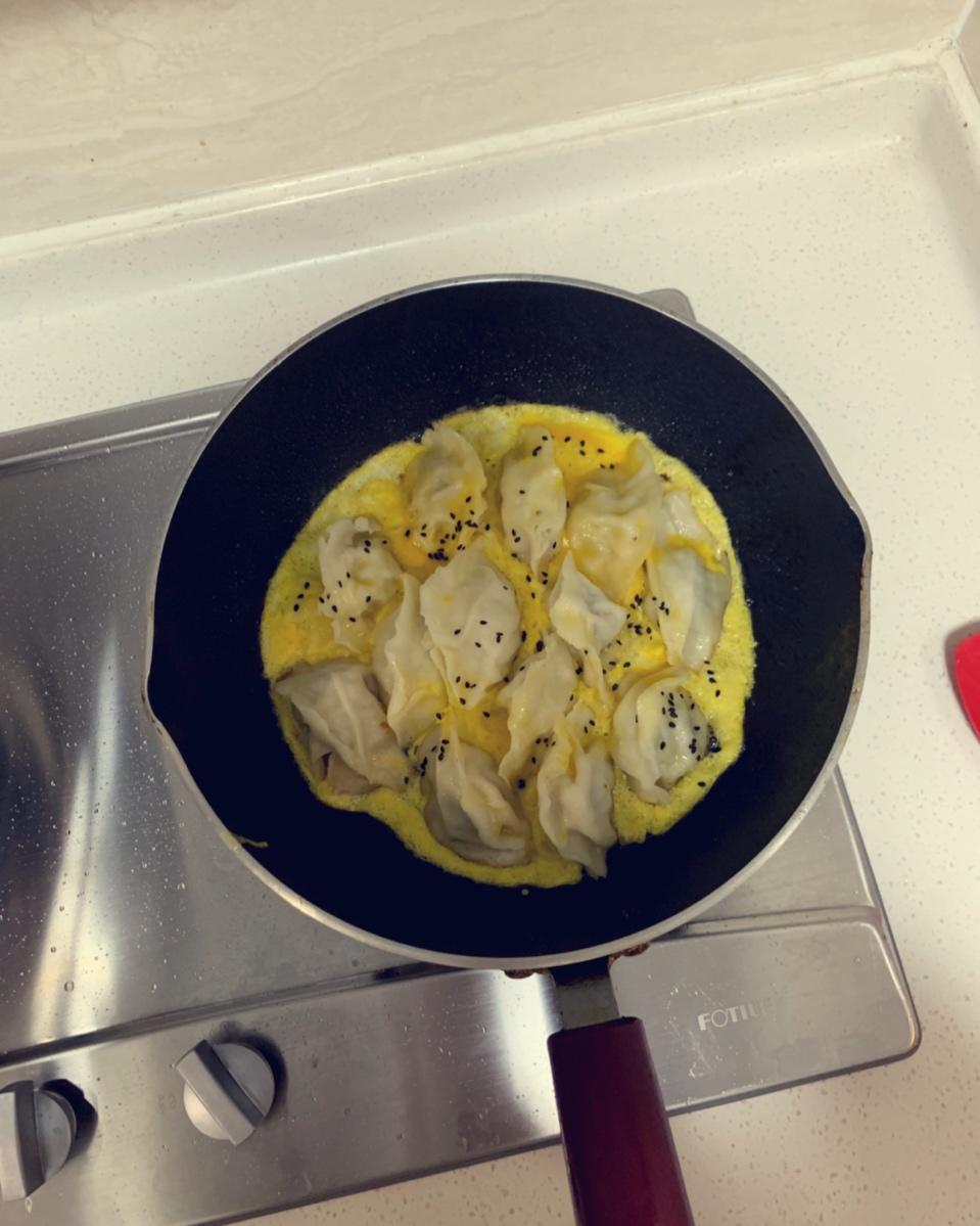 抱蛋煎饺