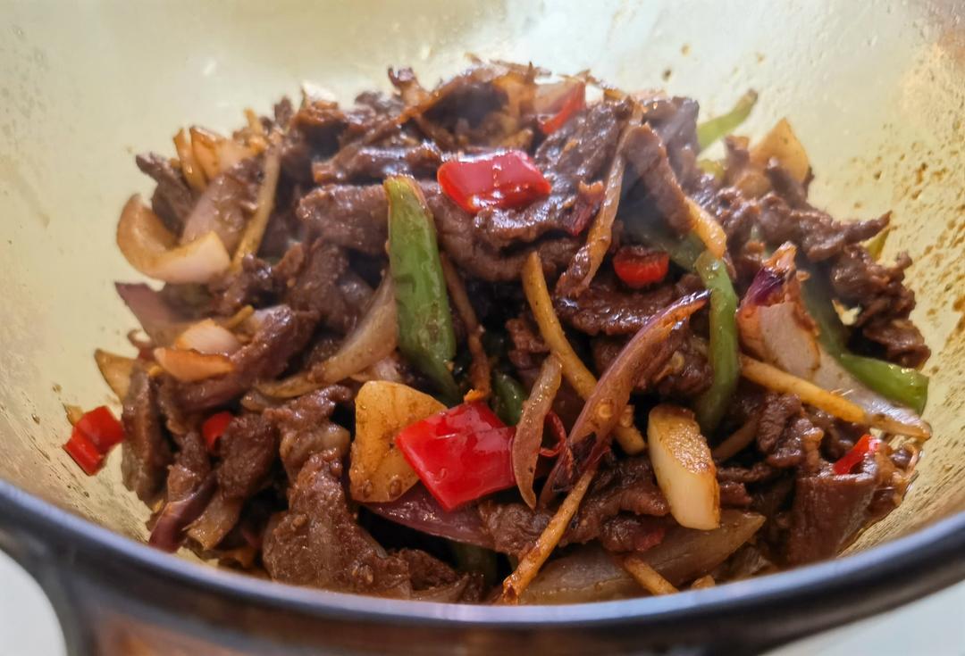 孜然洋葱炒羊肉