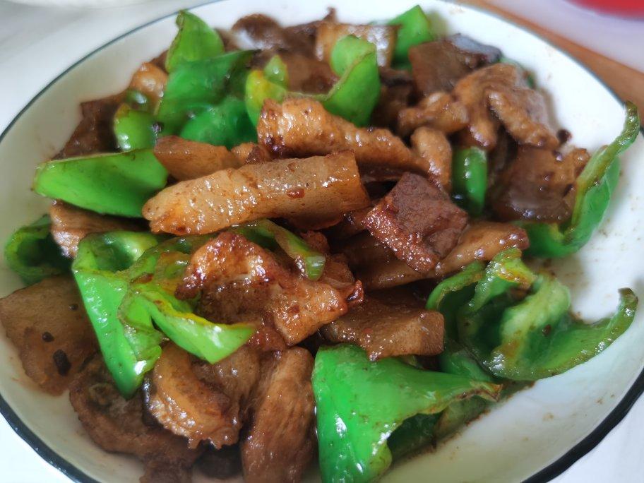 地地道道的青椒回锅肉