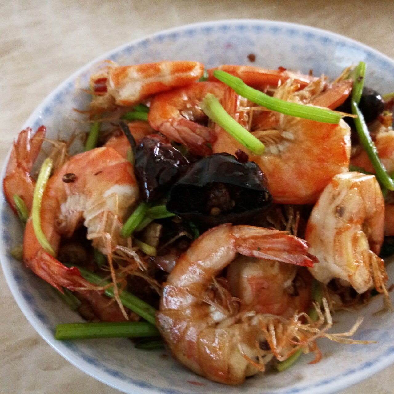 能瞬间引爆味蕾的【香辣干锅虾】