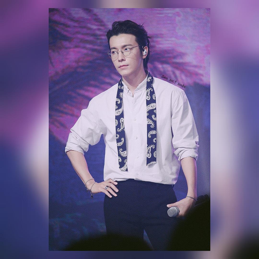 [3早]三红汤+无油芹菜炒鸡蛋木耳380kcal的做法