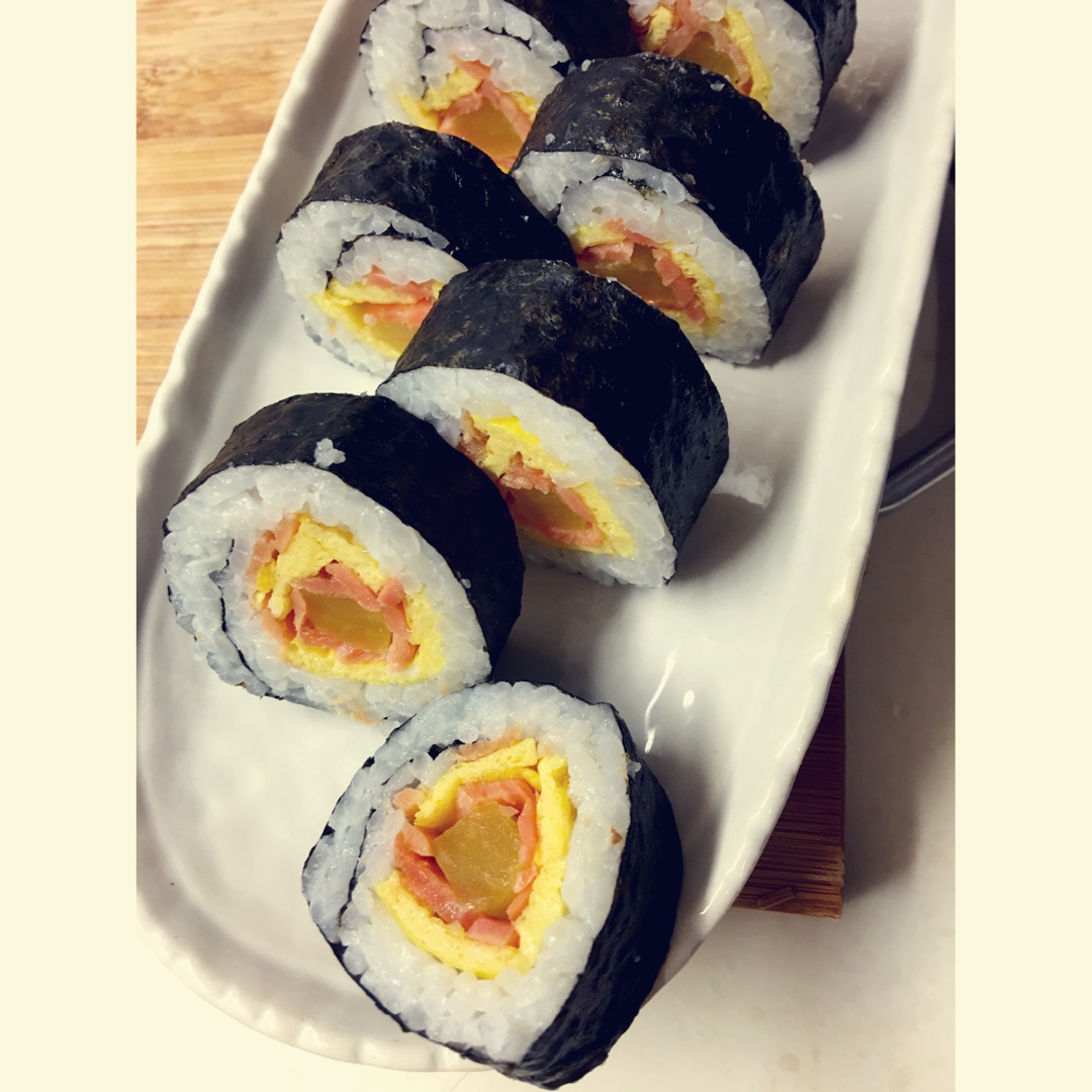 紫菜卷寿司