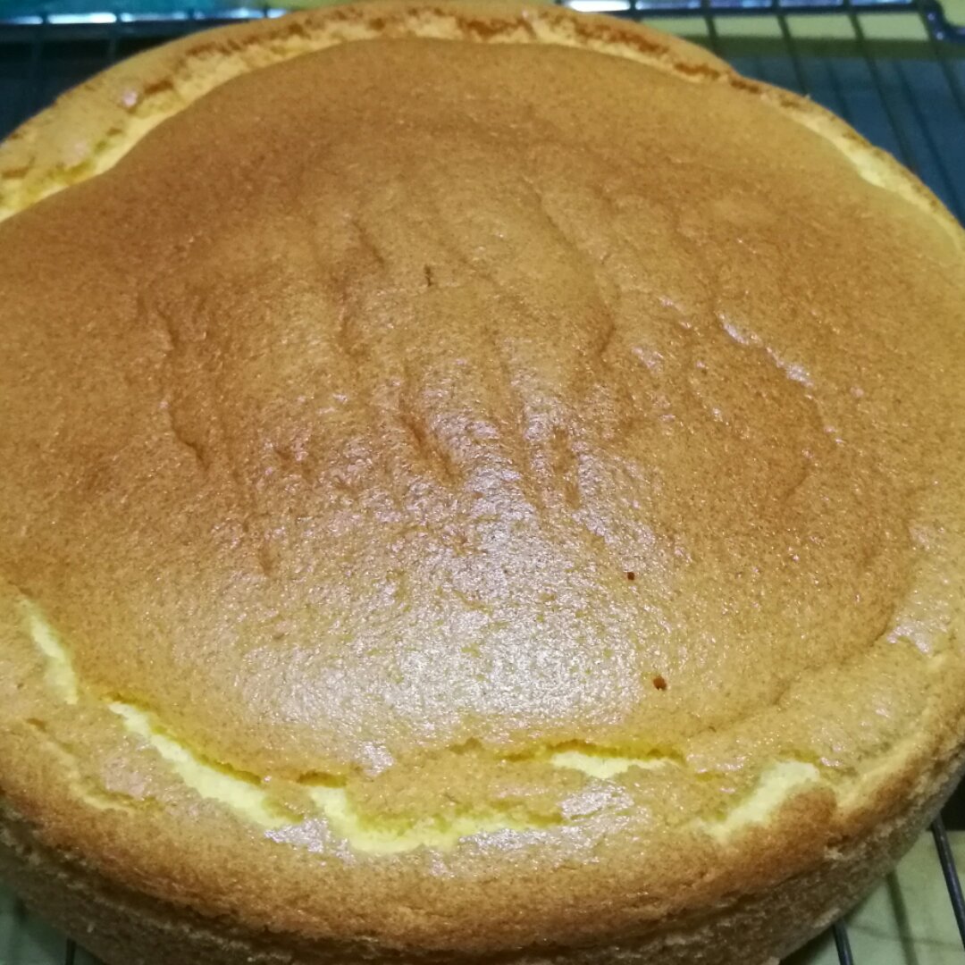 香蕉奶味戚风蛋糕（加葡萄干）