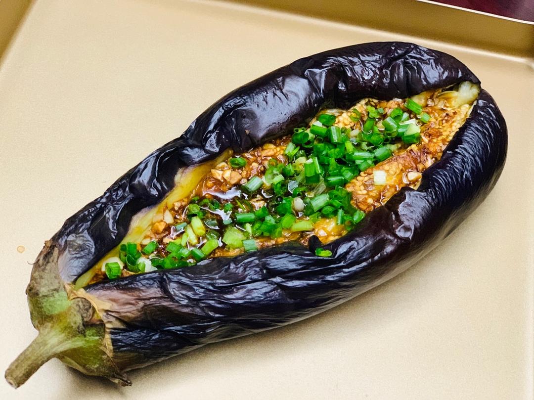 CC招牌菜销魂烤茄子，百吃不厌！