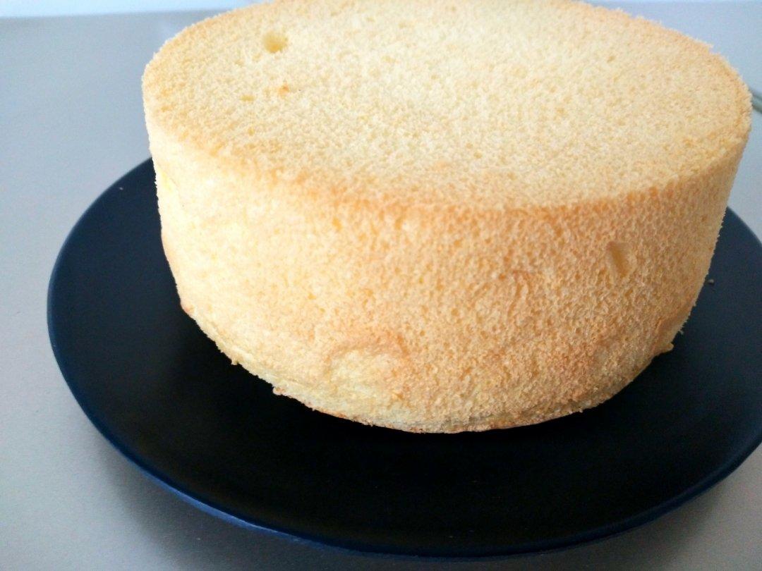 超简单完美戚风蛋糕（6寸2蛋）附打发、翻拌、脱模视频
