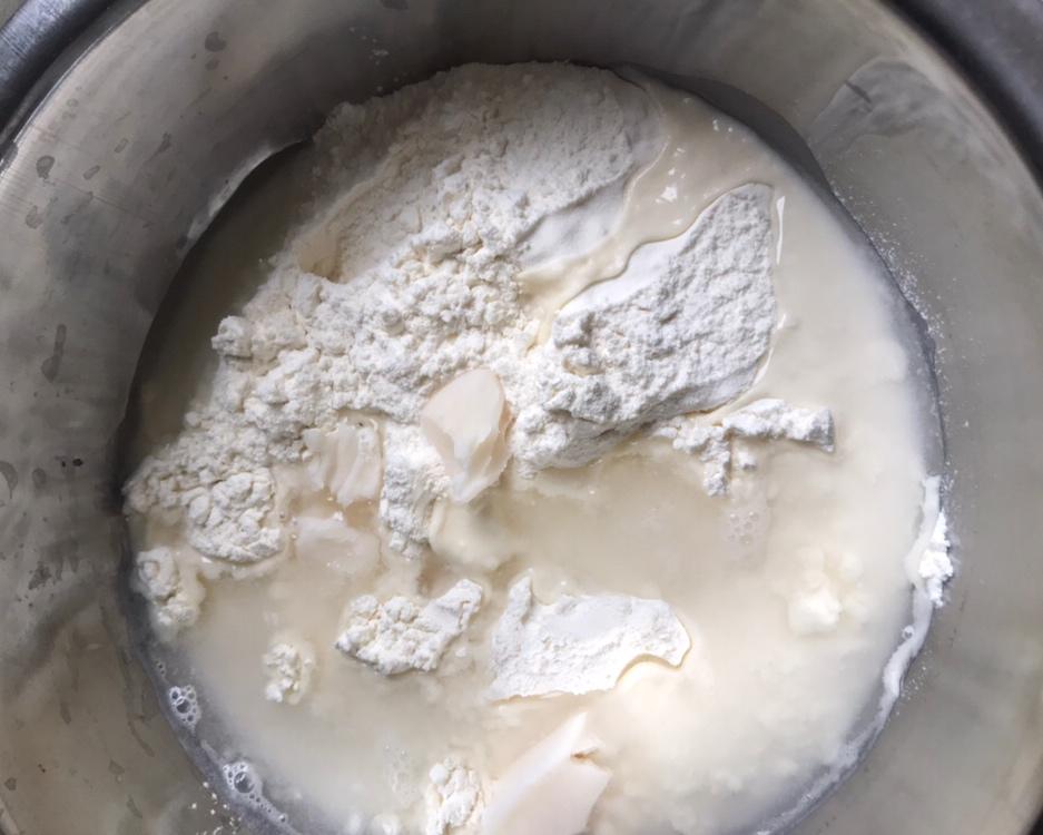 纯奶手撕吐司的做法 步骤1