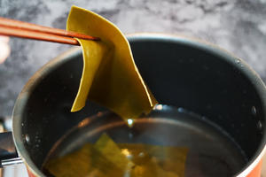 日式海带高汤的做法 步骤2