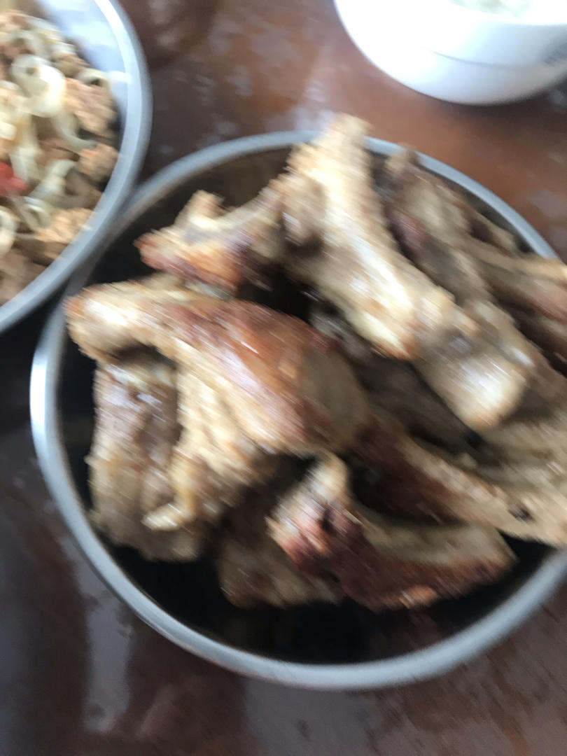 蒜香排骨（先蒸后炸版）