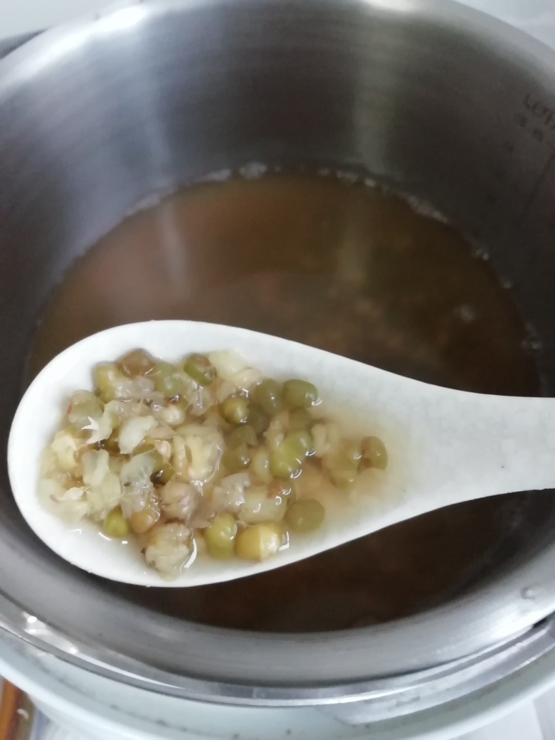 超快压力锅绿豆汤