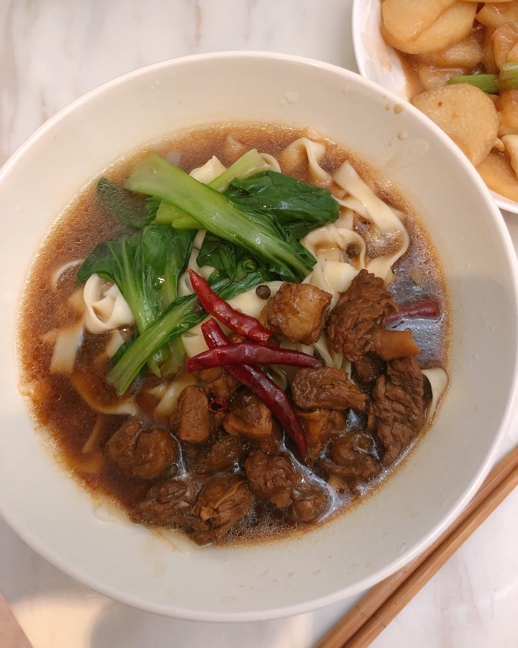 红烧牛肉面