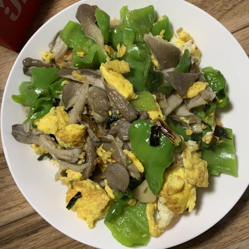 平菇青椒炒蛋